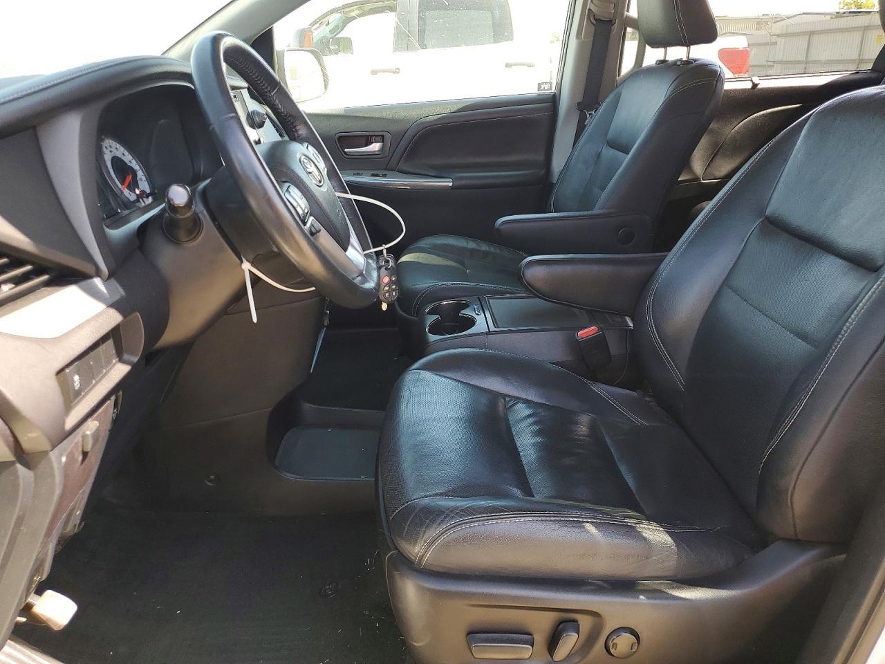 2017 Toyota Sienna Se - zdjęcie 7