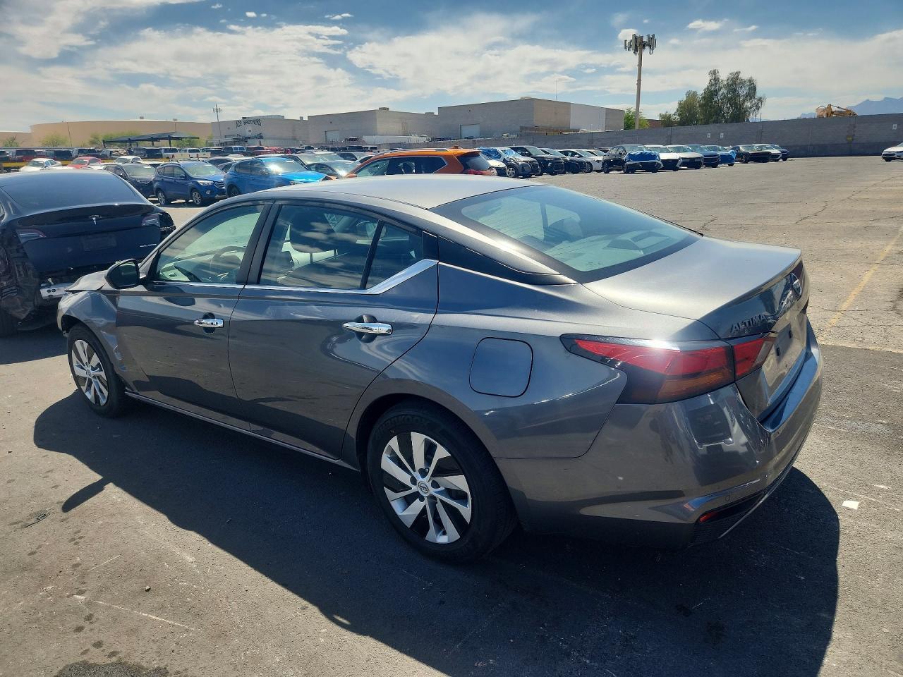 2024 Nissan Altima S - zdjęcie 2