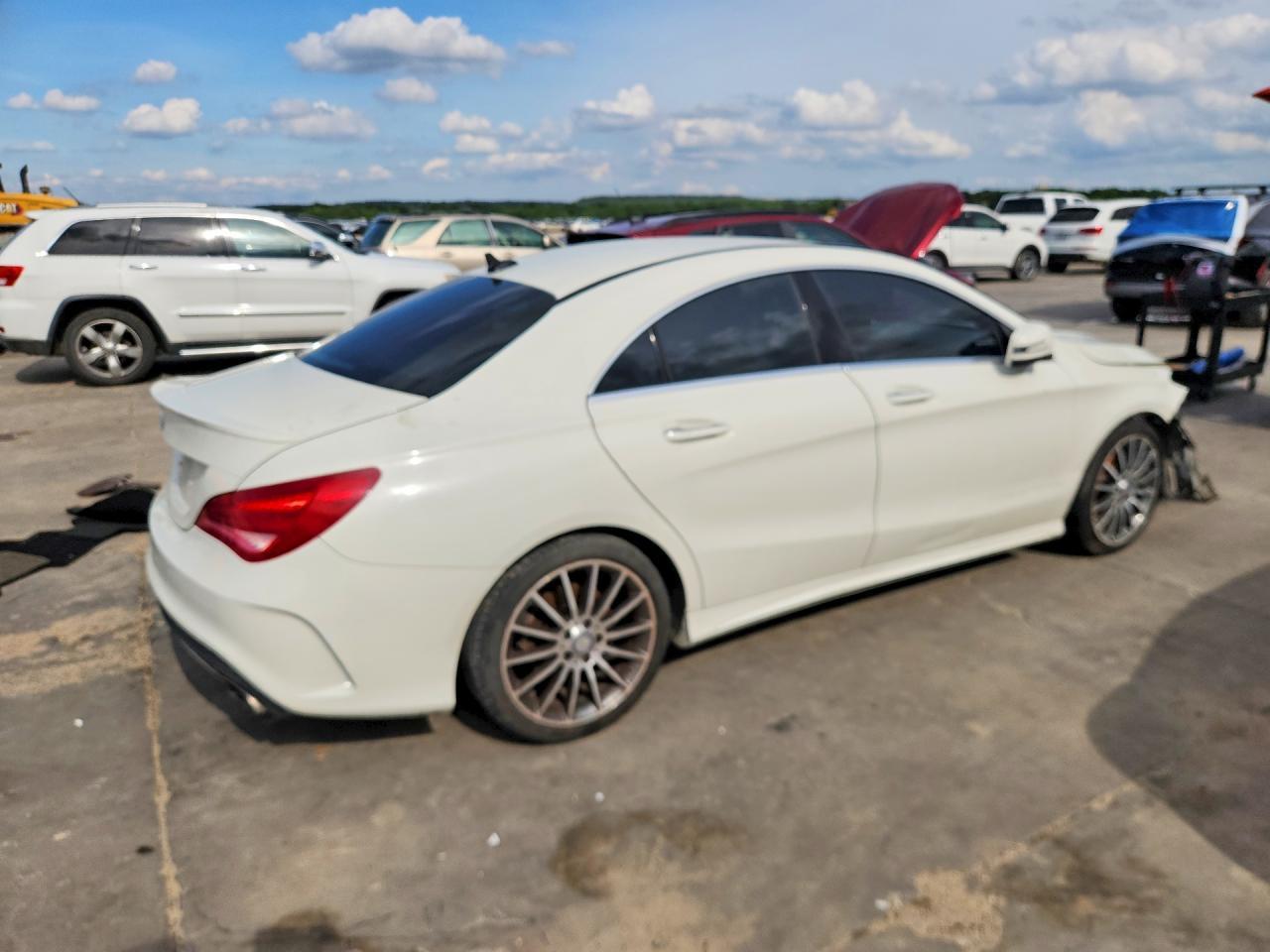 2016 Mercedes-Benz Cla 250 - zdjęcie 3