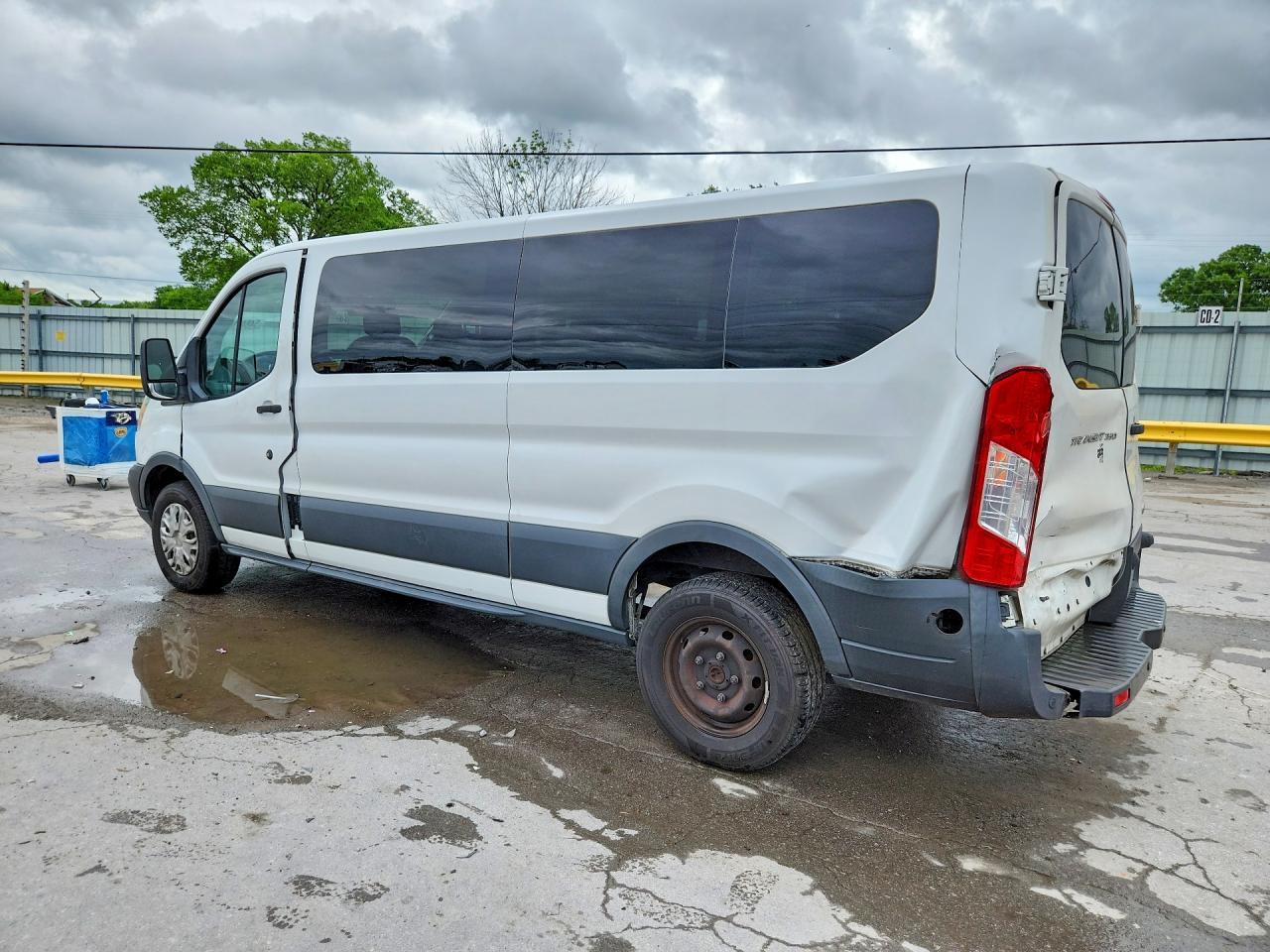 2015 Ford Transit T-350 - zdjęcie 2