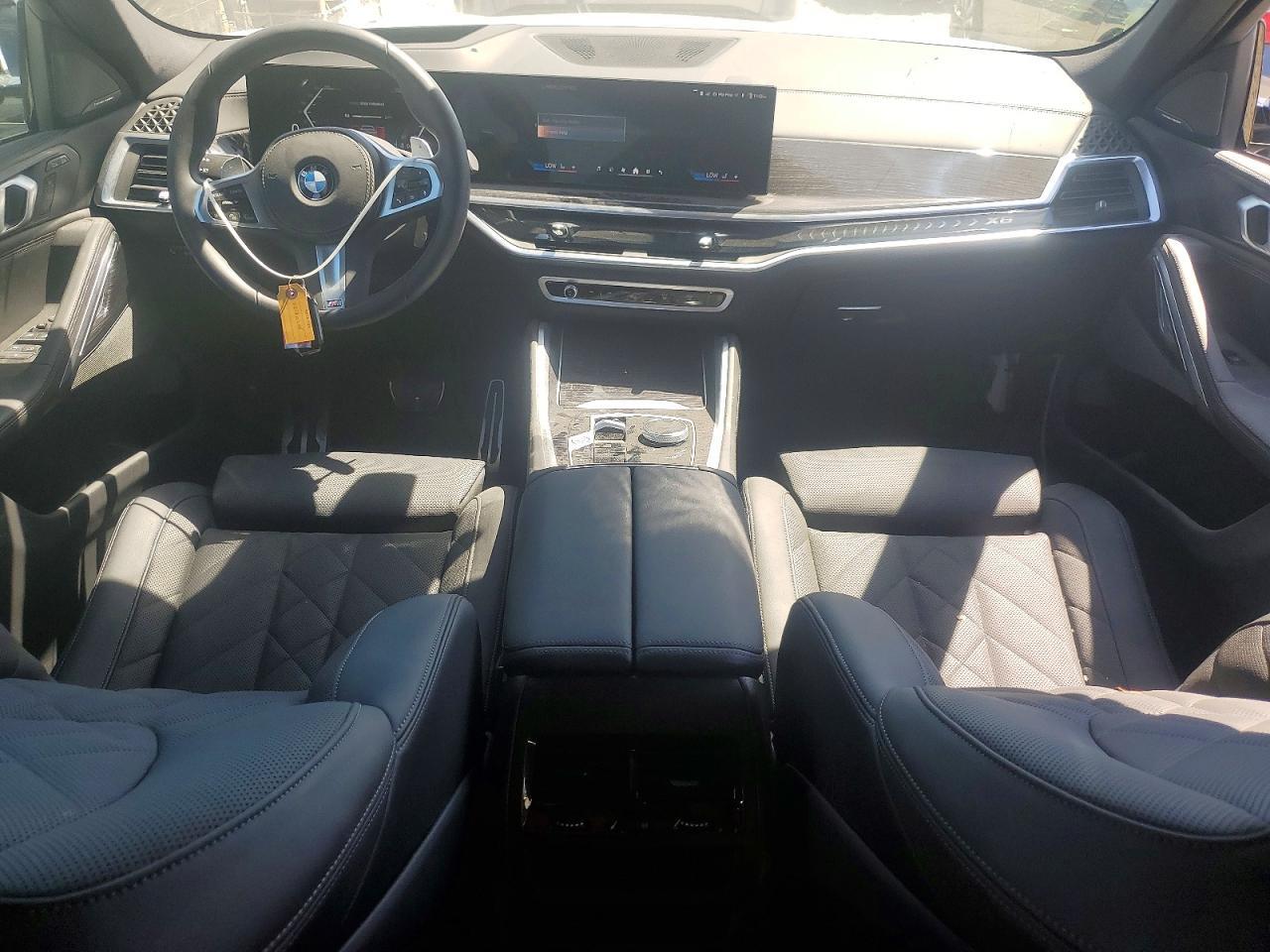 2024 BMW X6 xDrive40I - zdjęcie 8