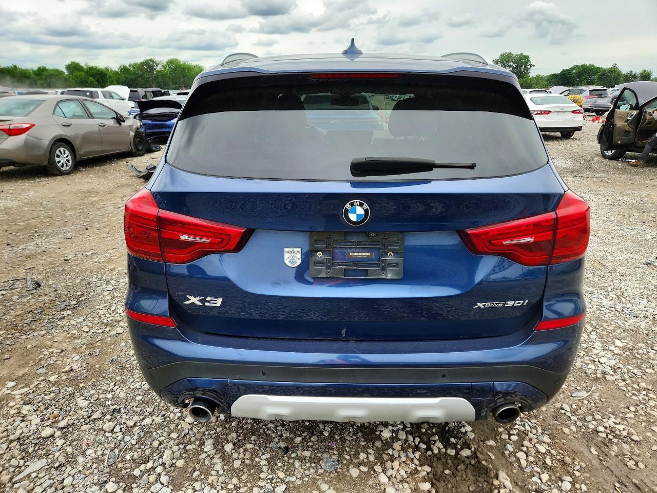 2018 BMW X3 xDrive30I - zdjęcie 6