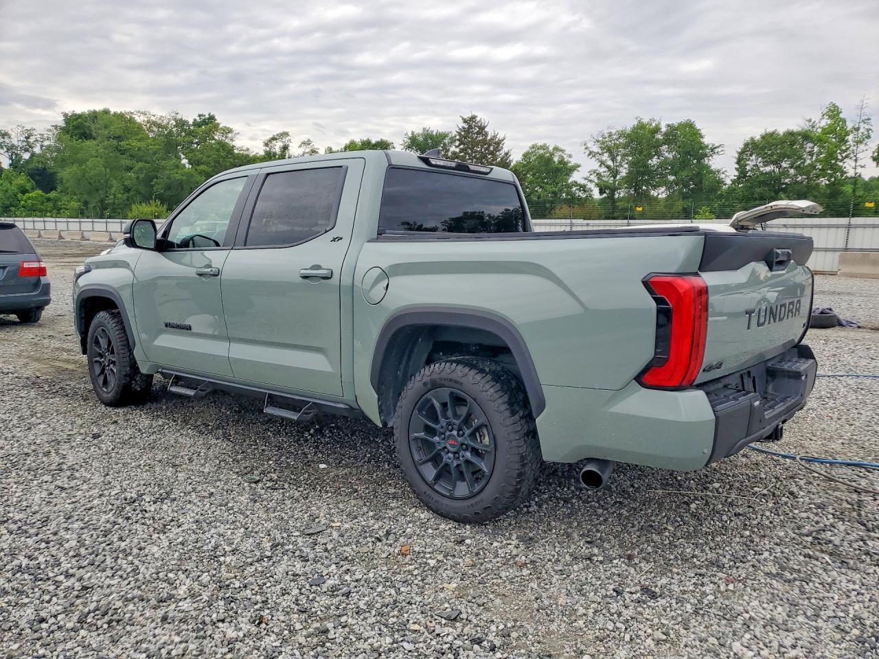2025 Toyota Tundra Sr5 - zdjęcie 2