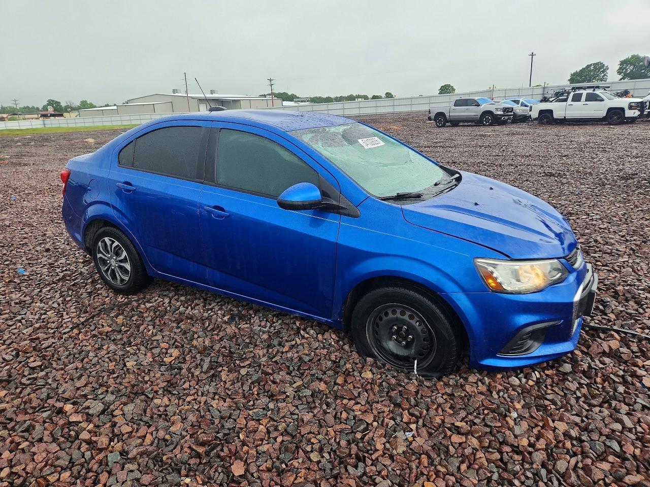2017 Chevrolet Sonic Ls - zdjęcie 4