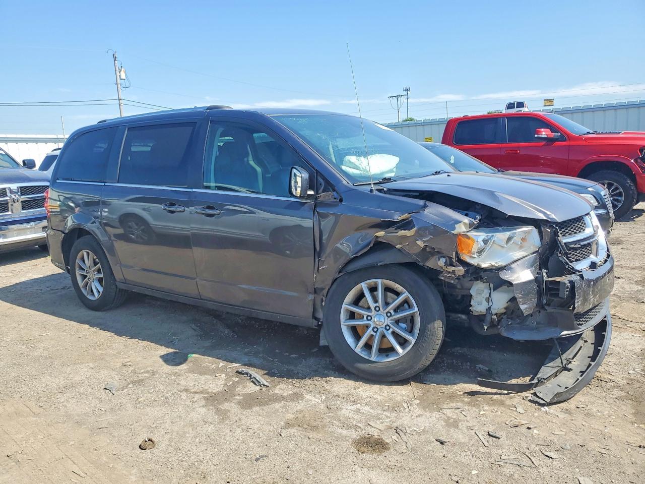 2019 Dodge Grand Caravan Sxt - zdjęcie 4