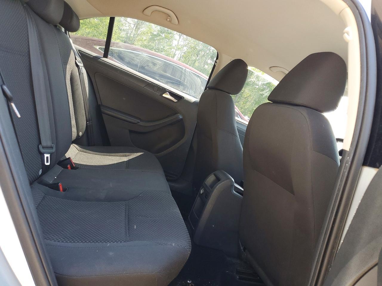 2013 Volkswagen Jetta Base - zdjęcie 10