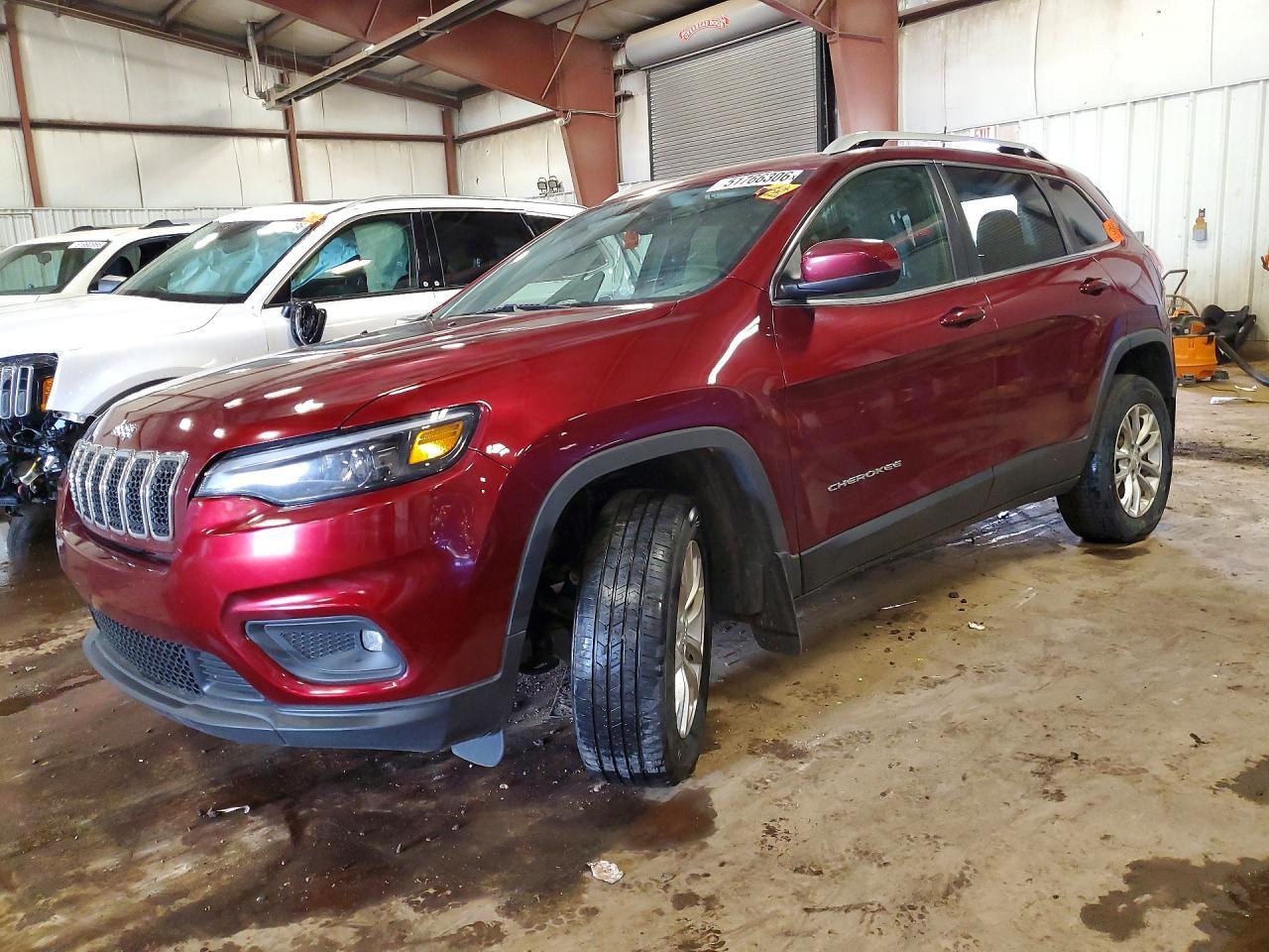 2019 Jeep Cherokee Latitude - zdjęcie główne