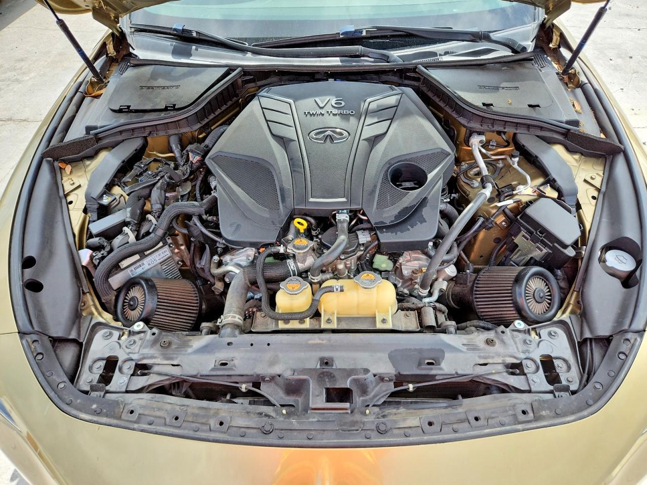 2019 Infiniti Q60 Red Sport 400 - zdjęcie 11