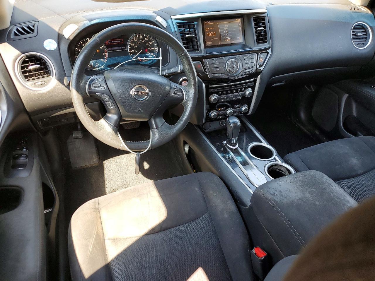 2016 Nissan Pathfinder Sv - zdjęcie 8