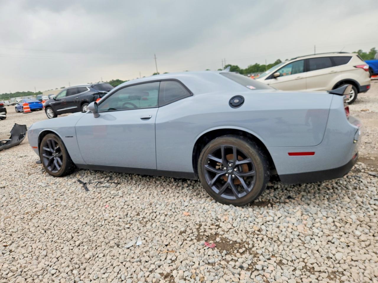 2022 Dodge Challenger R - zdjęcie 2