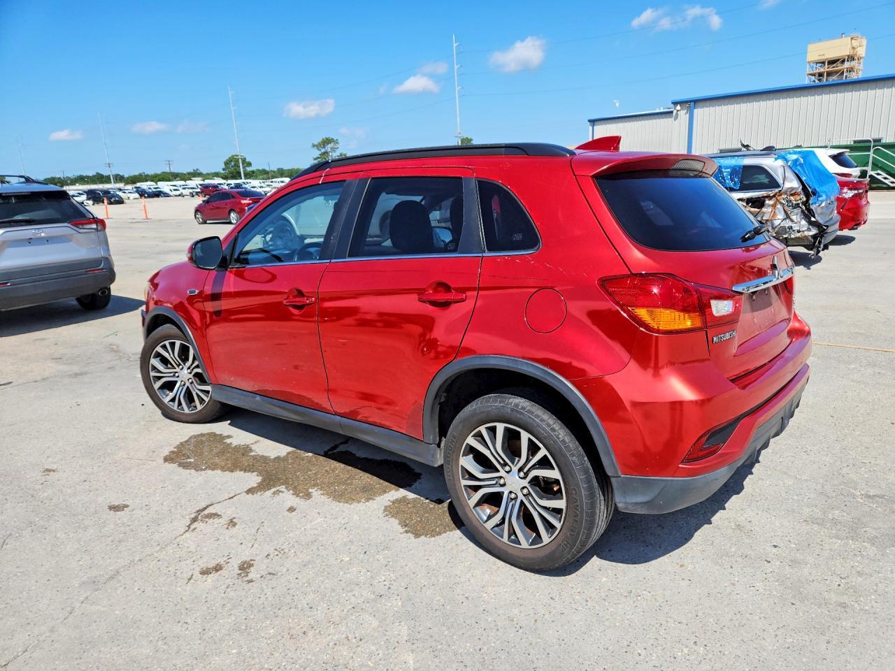 2018 Mitsubishi Outlander - zdjęcie 2