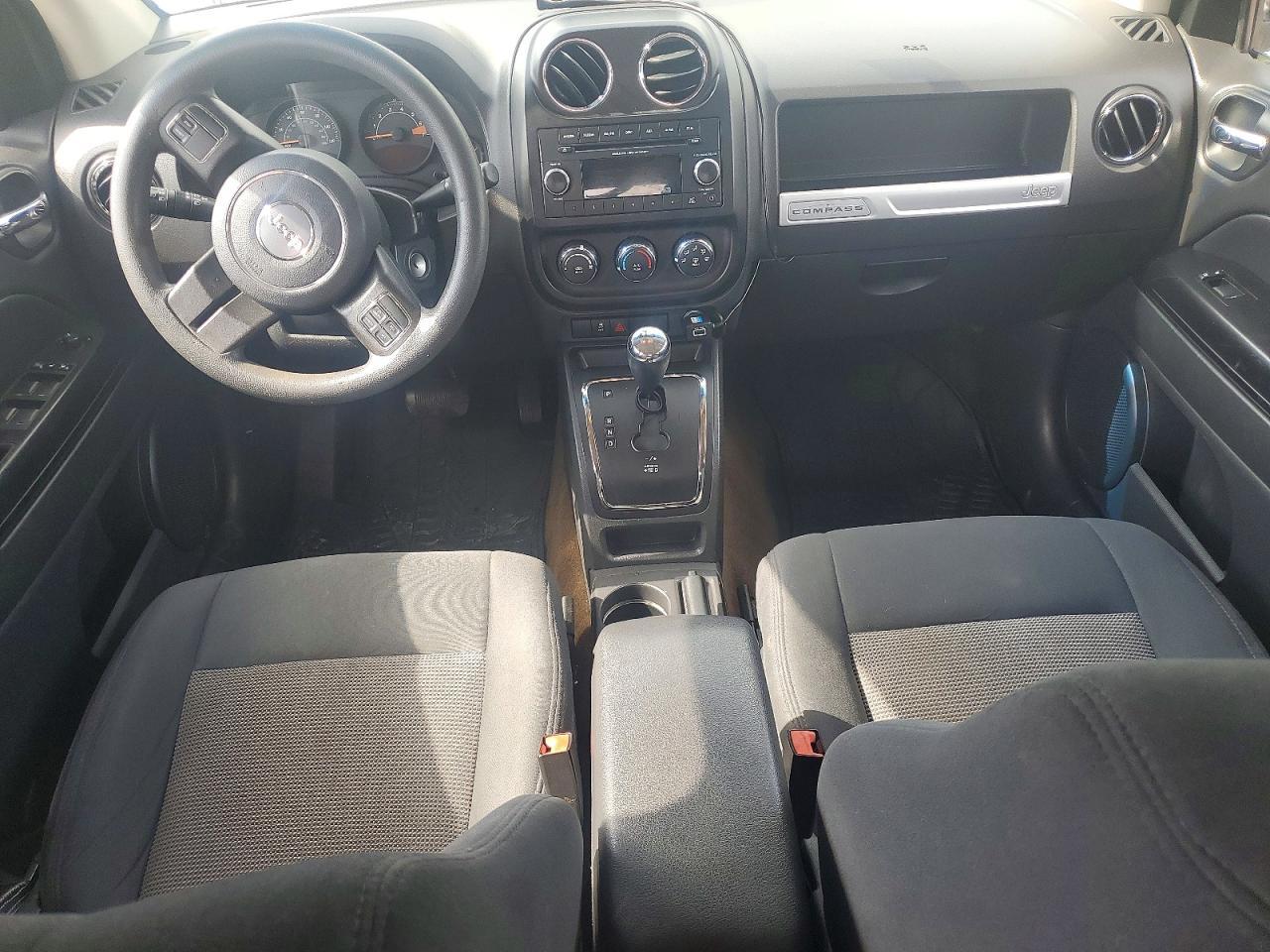 2014 Jeep Compass Sport - zdjęcie 8