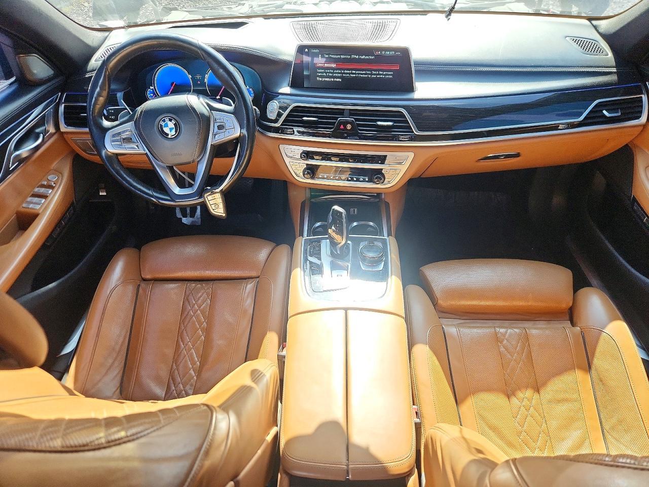 2016 BMW 750 Xi - zdjęcie 8