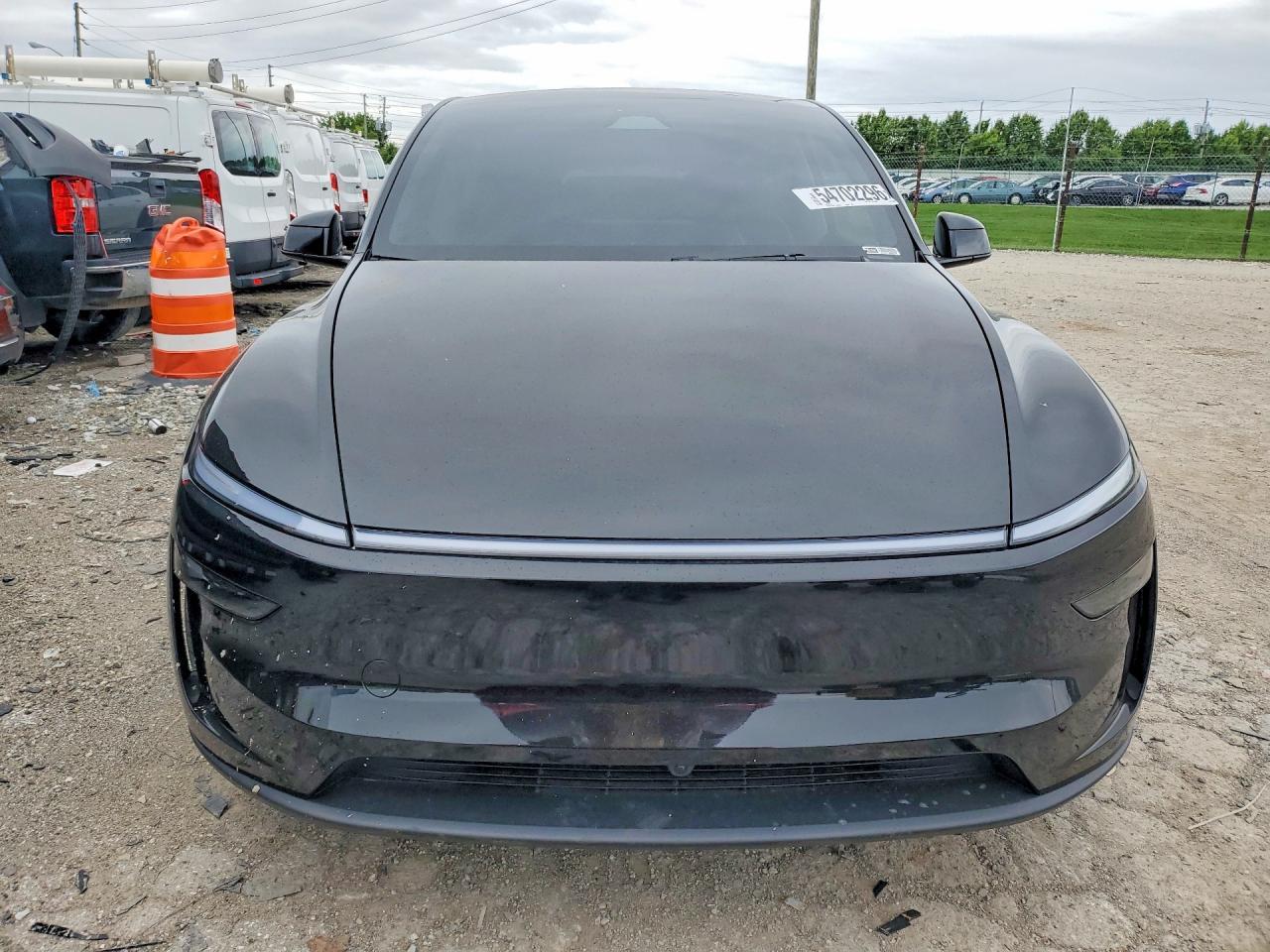 2026 Tesla Model Y - zdjęcie 5