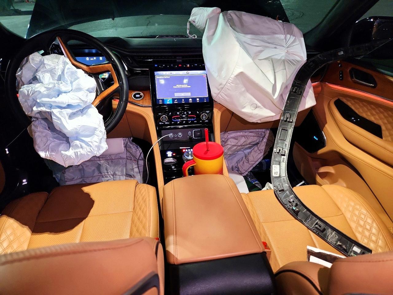 2025 Jeep Grand Cherokee 4Xe Summit Reserve - zdjęcie 8