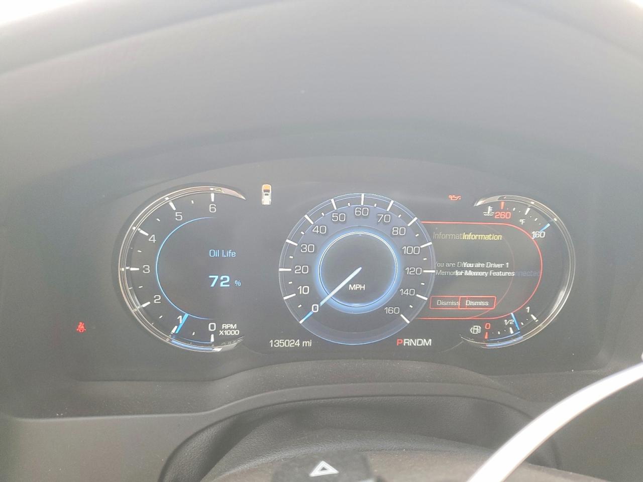 2016 Cadillac Escalade Luxury - zdjęcie 9