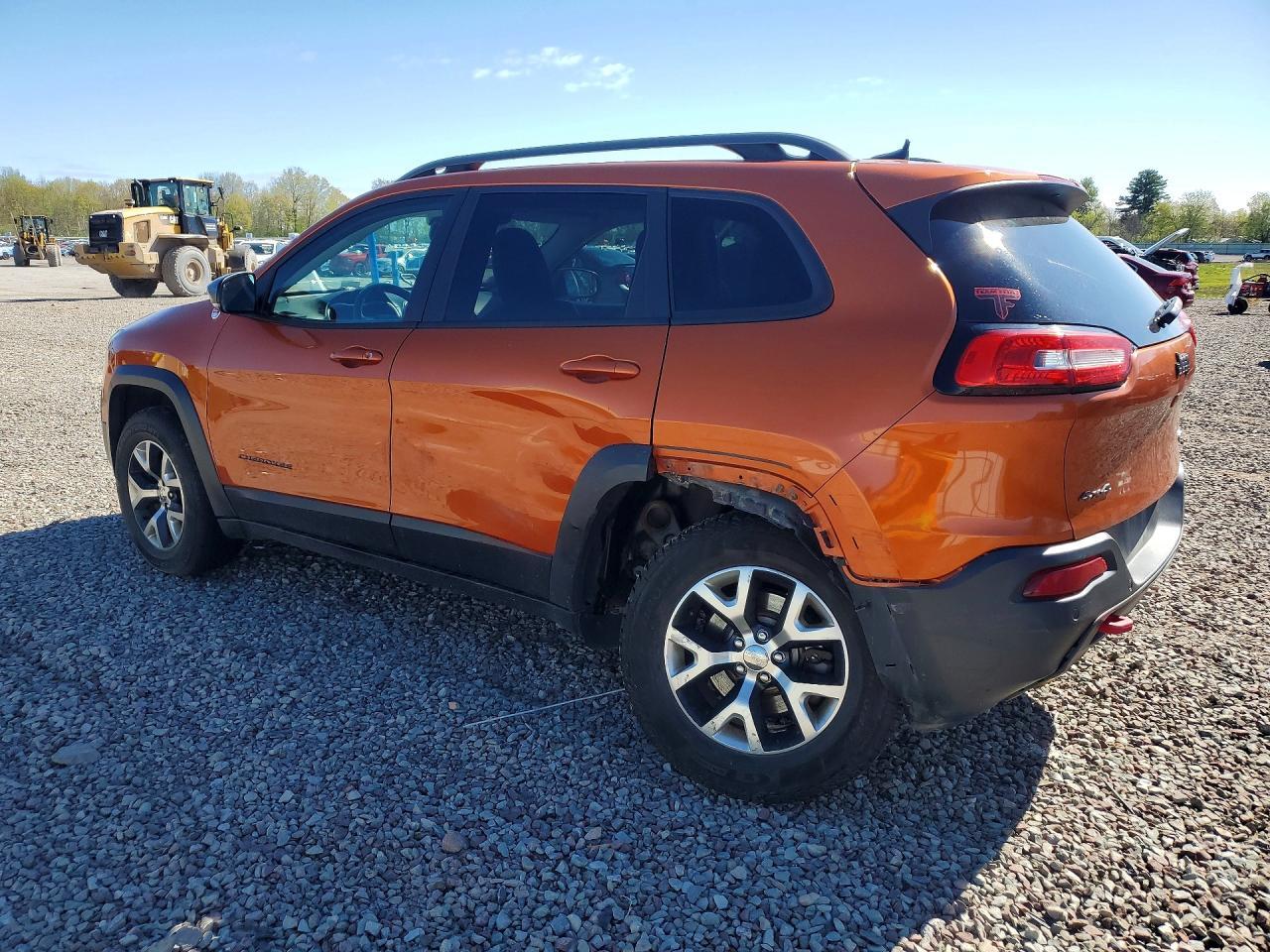 2016 Jeep Cherokee Trailhawk - zdjęcie 2