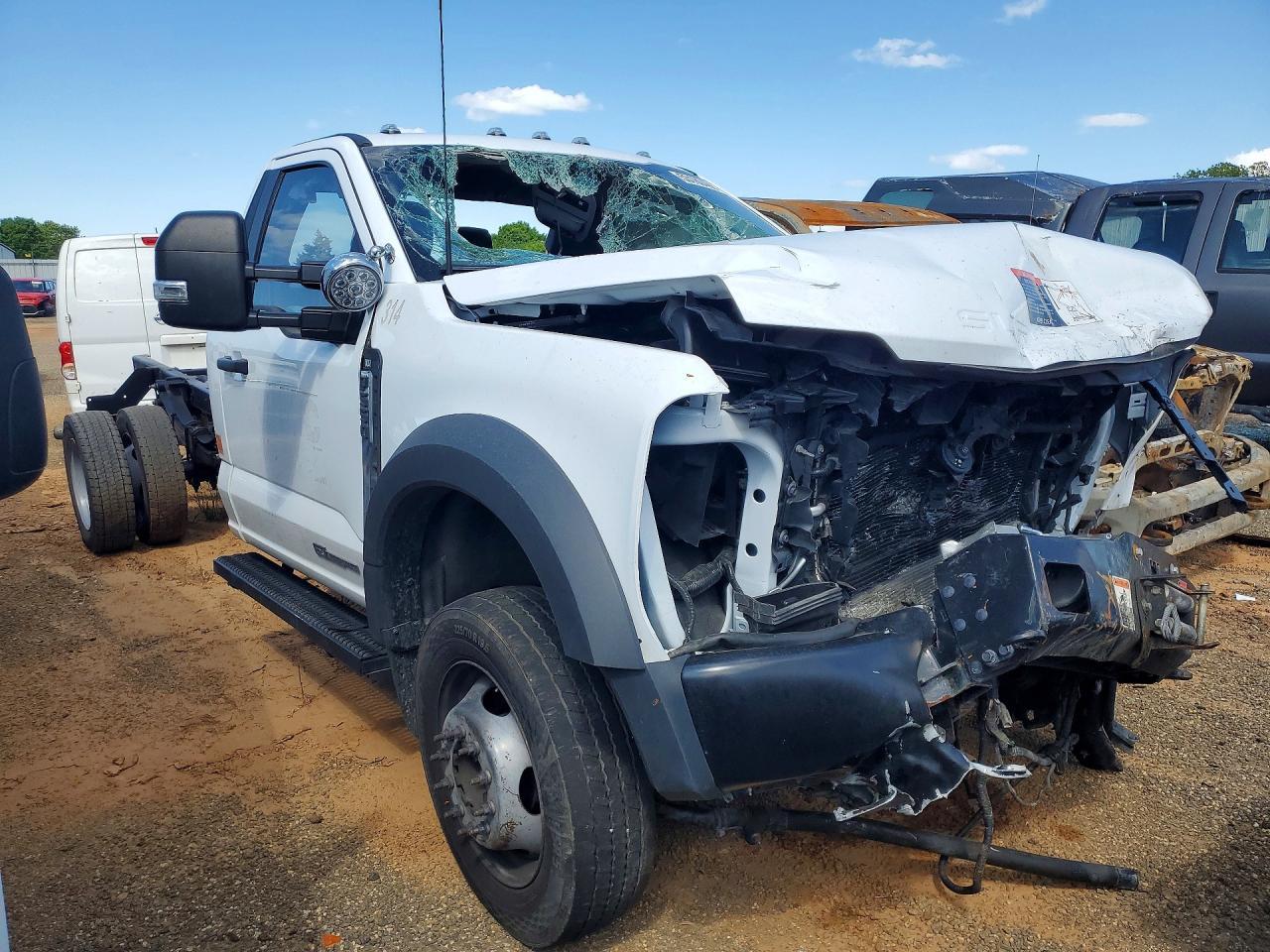 2023 Ford F550 Super Duty - zdjęcie 4
