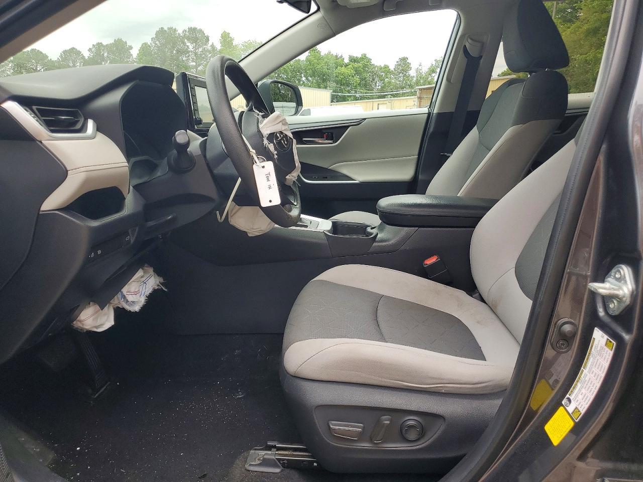 2021 Toyota Rav4 Xle - zdjęcie 7