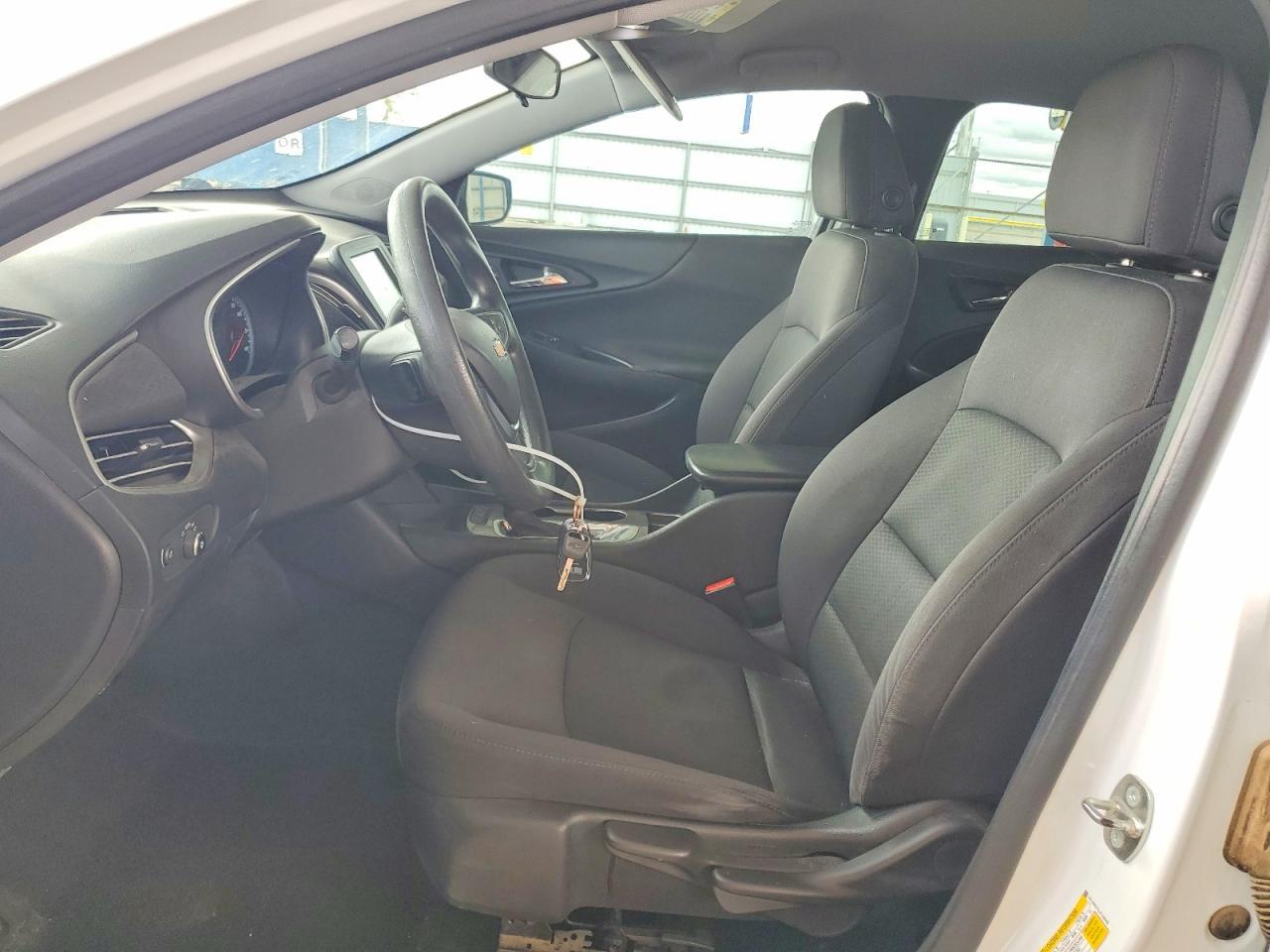 2018 Chevrolet Malibu Ls - zdjęcie 7