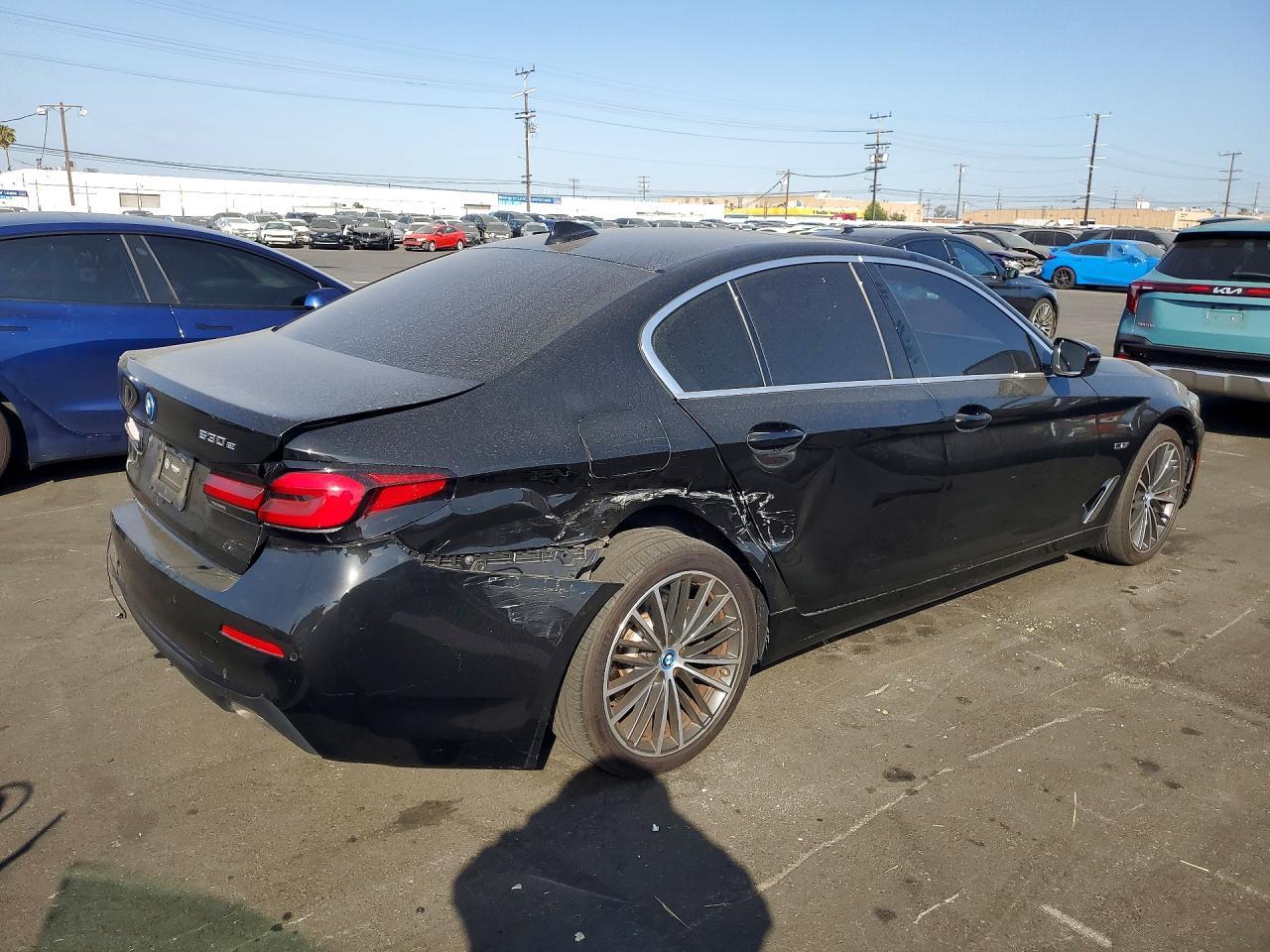 2023 BMW 530E - zdjęcie 3