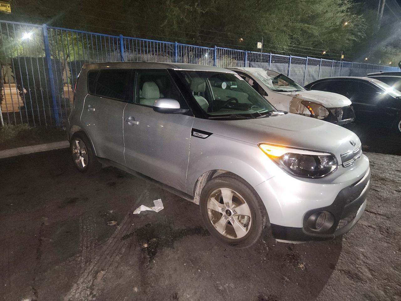 2019 Kia Soul Base - zdjęcie 4