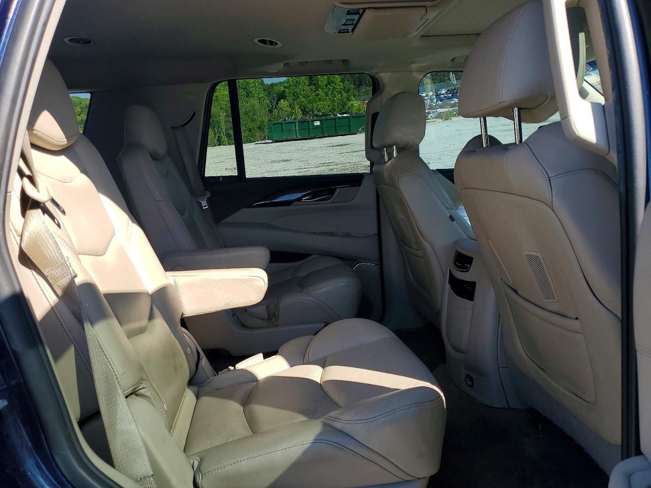 2017 Cadillac Escalade Luxury - zdjęcie 11