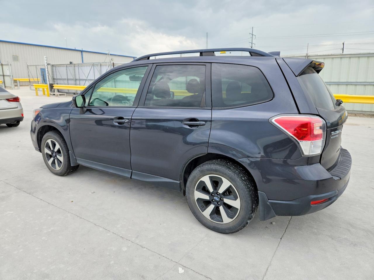 2018 Subaru Forester 2.5I Premium - zdjęcie 2