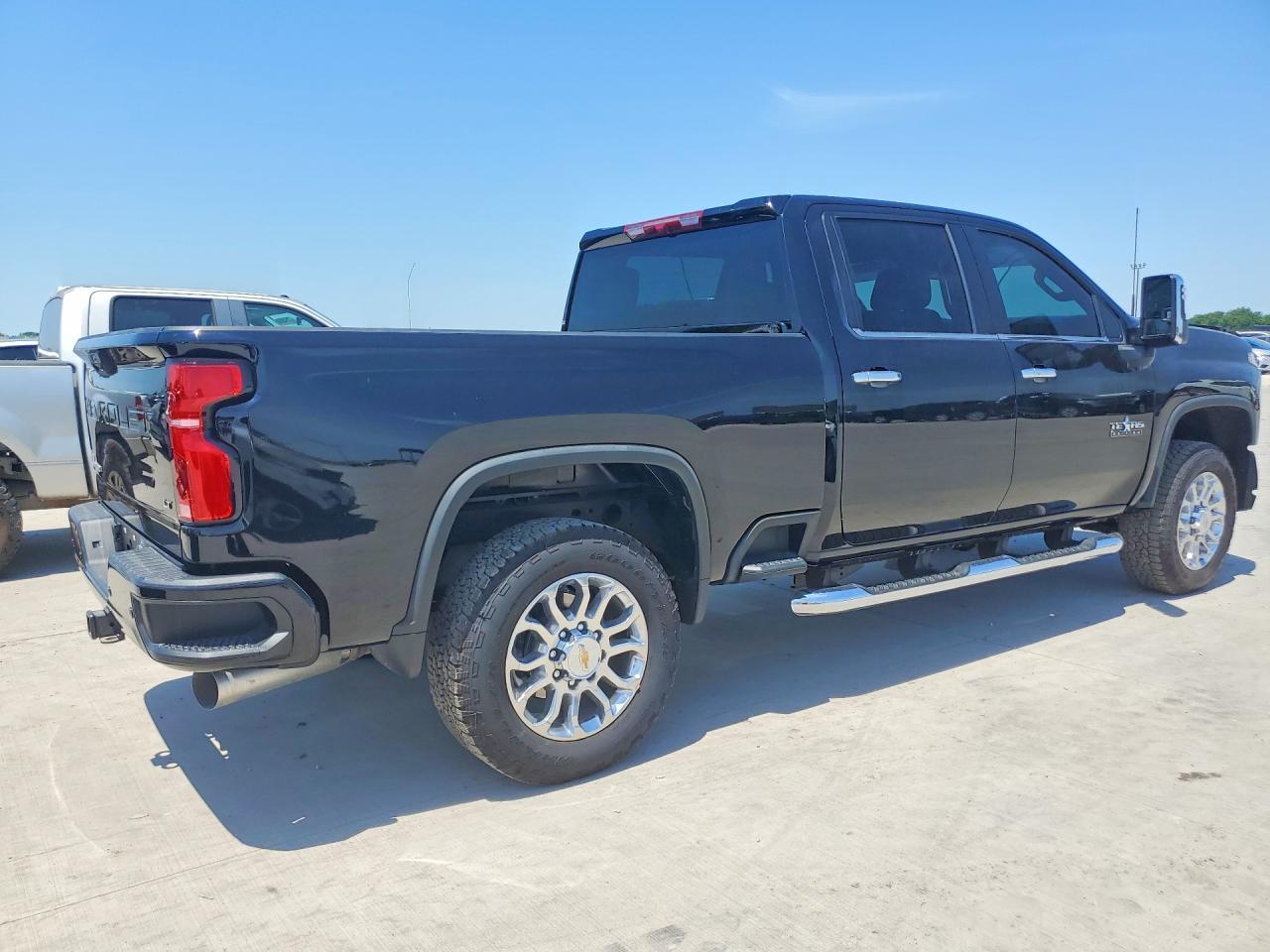 2025 Chevrolet Silverado K2500 Heavy Duty Lt - zdjęcie 3