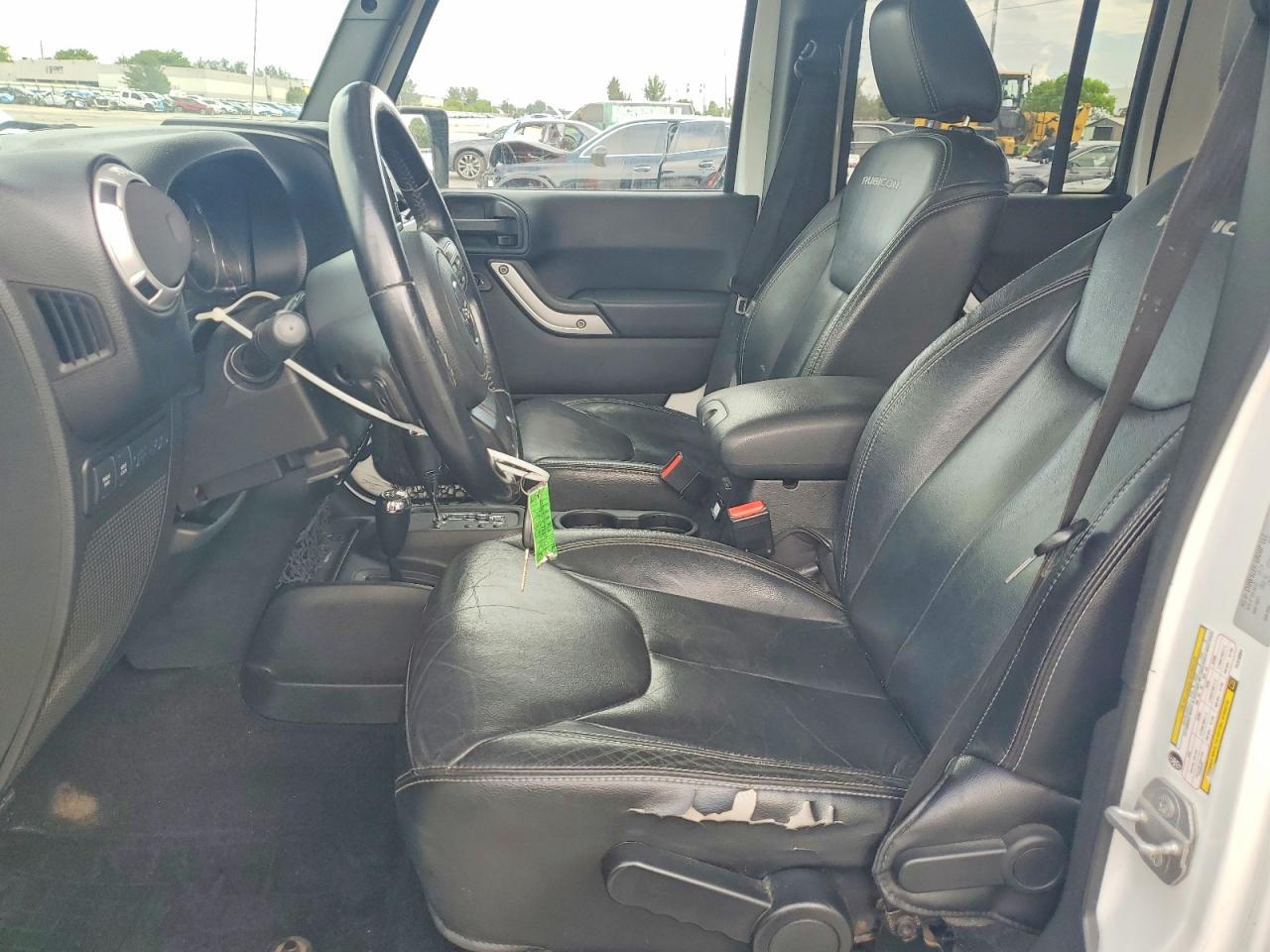 2015 Jeep Wrangler Unlimited Rubicon - zdjęcie 7