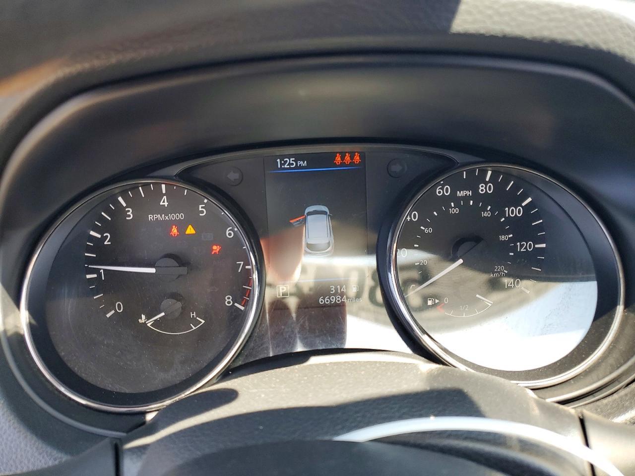 2022 Nissan Rogue Sport S - zdjęcie 9