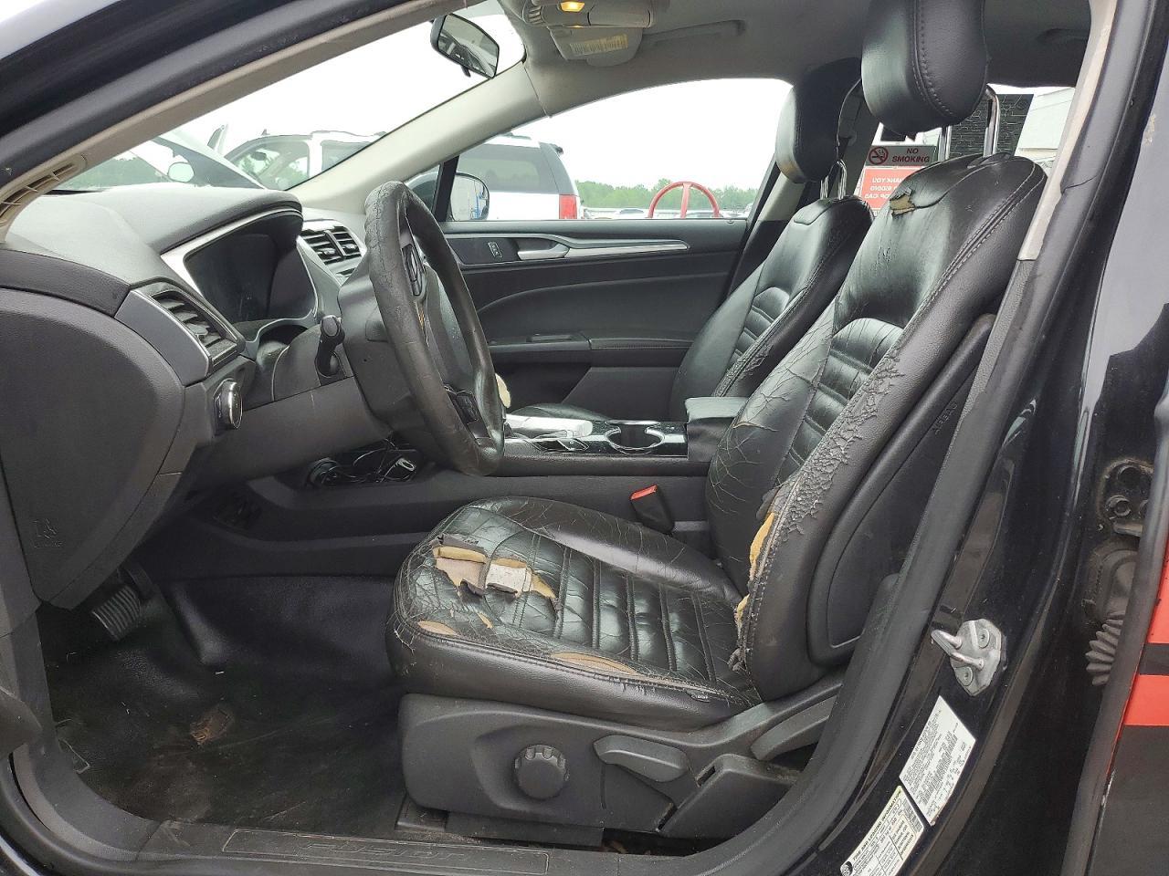 2014 Ford Fusion S - zdjęcie 7