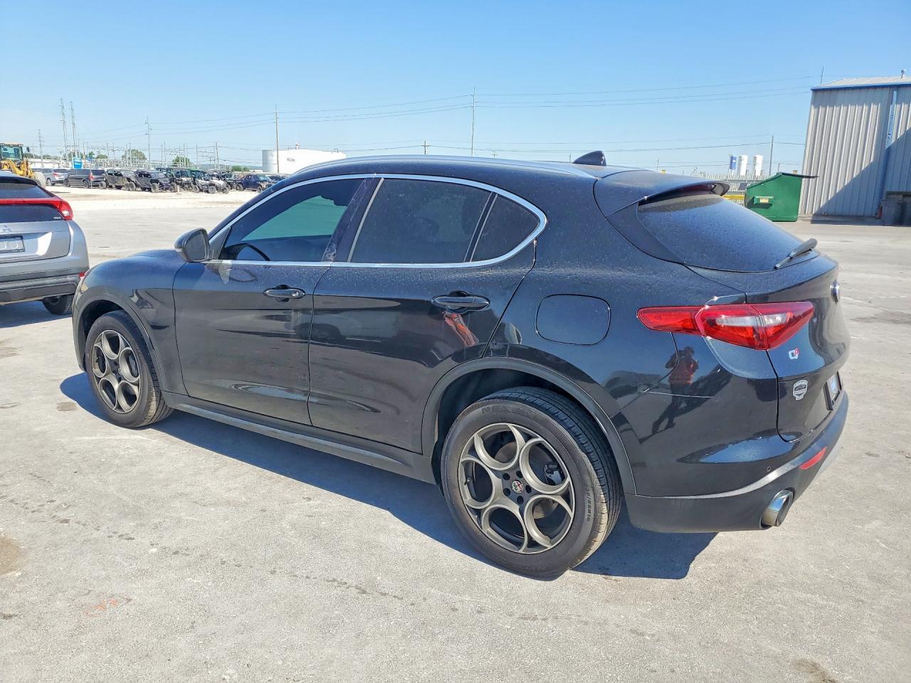 2018 Alfa Romeo Stelvio - zdjęcie 2