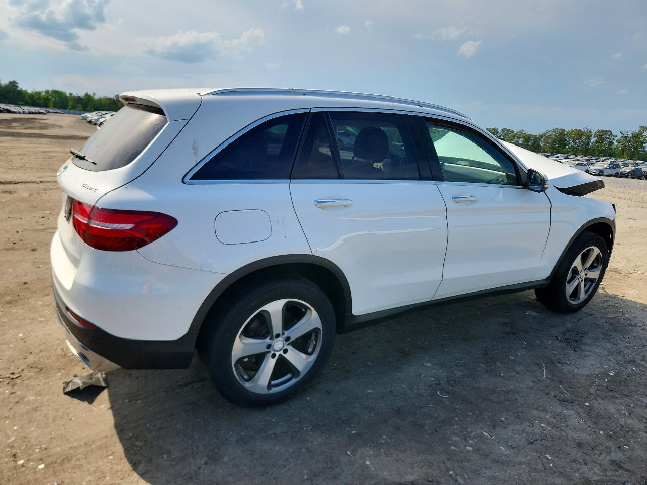 2017 Mercedes-Benz Glc 300 4Matic - zdjęcie 3