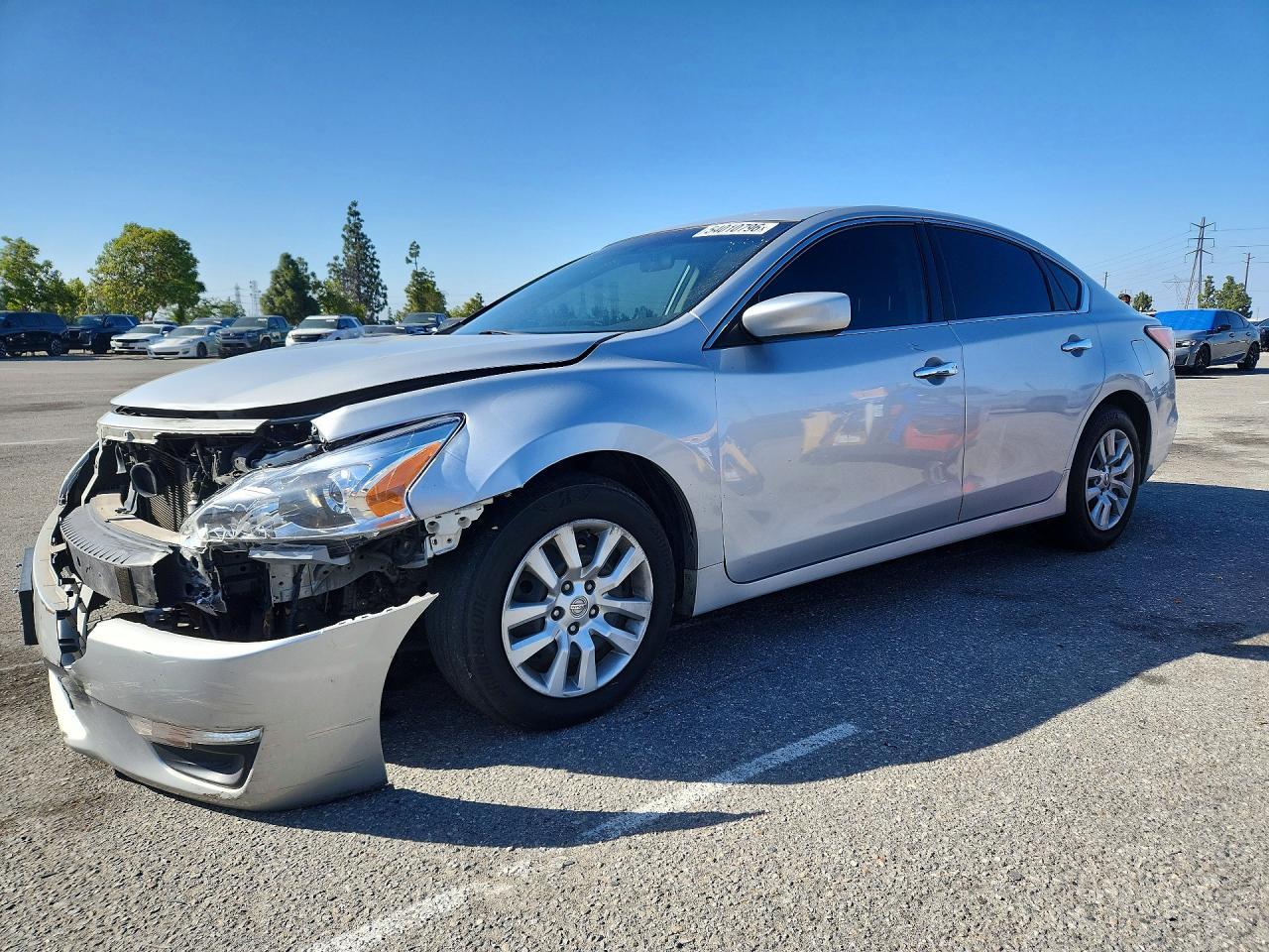 2014 Nissan Altima 2.5 S - zdjęcie główne