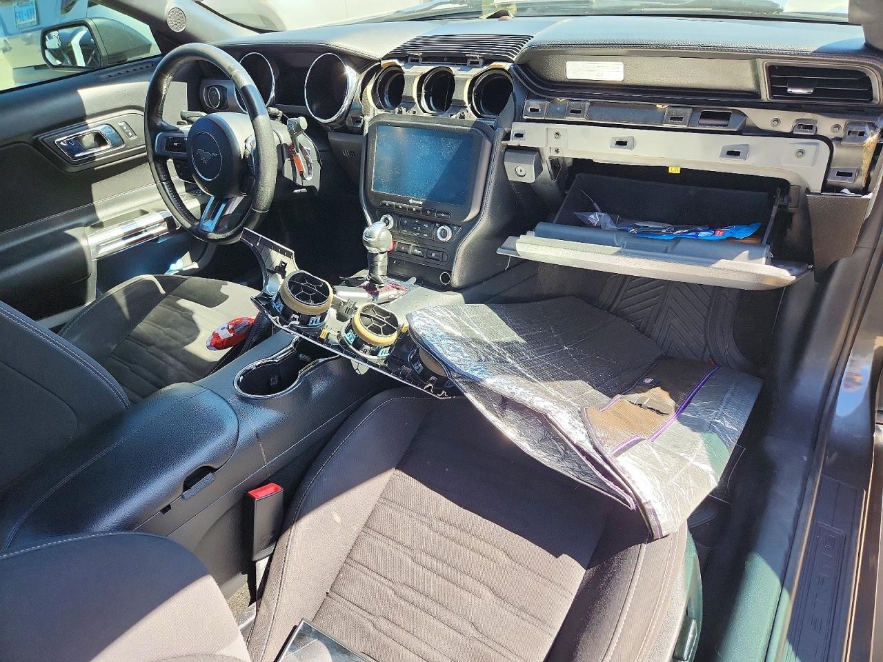 2016 Ford Mustang - zdjęcie 8