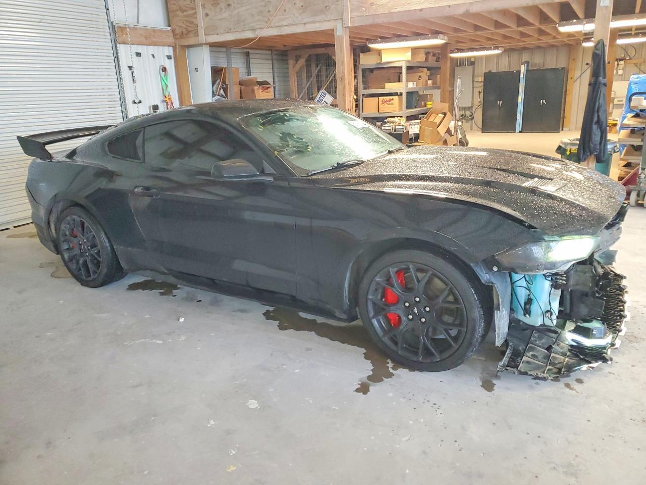 2019 Ford Mustang - zdjęcie 4