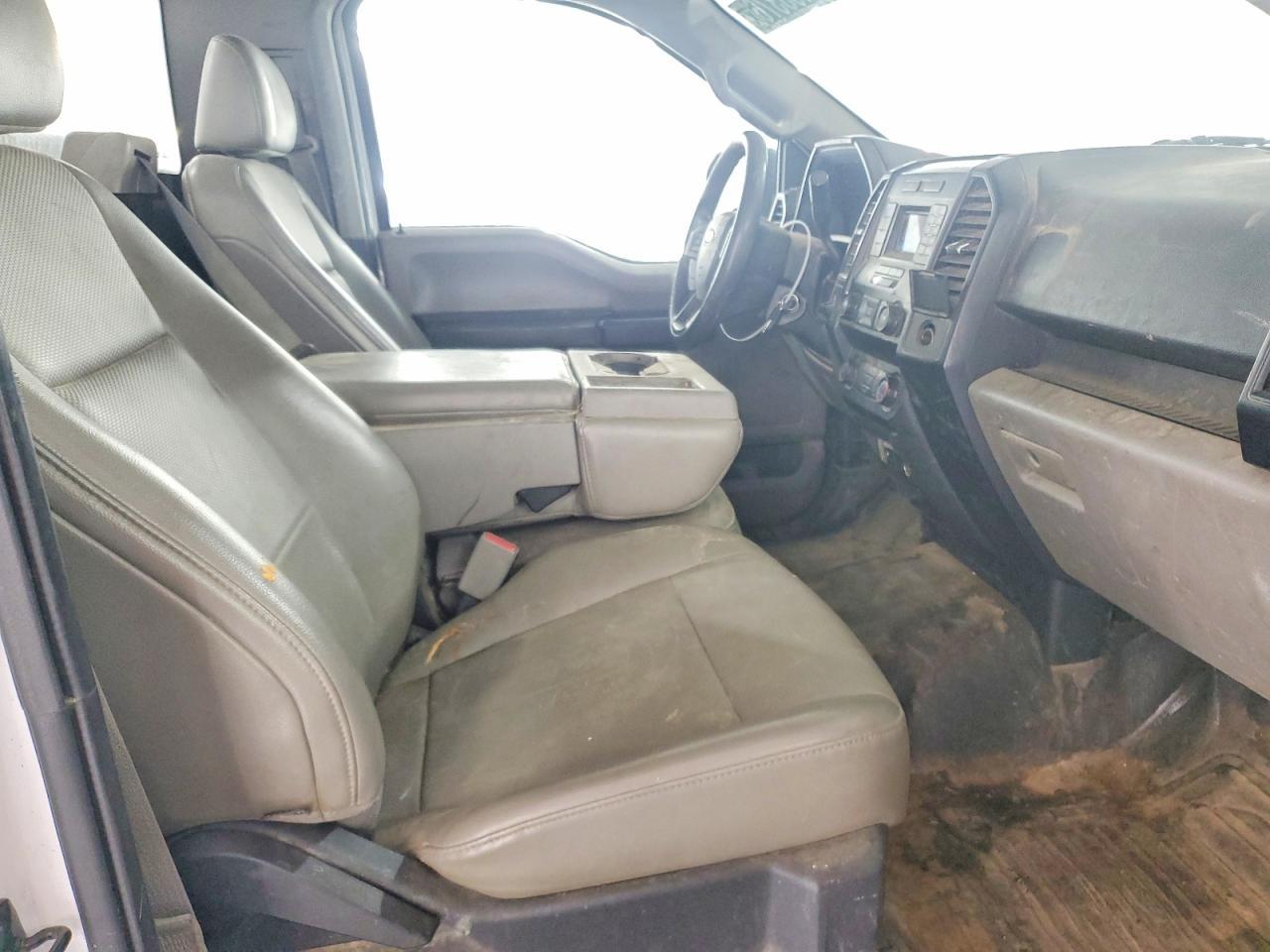 2015 Ford F150 - zdjęcie 10