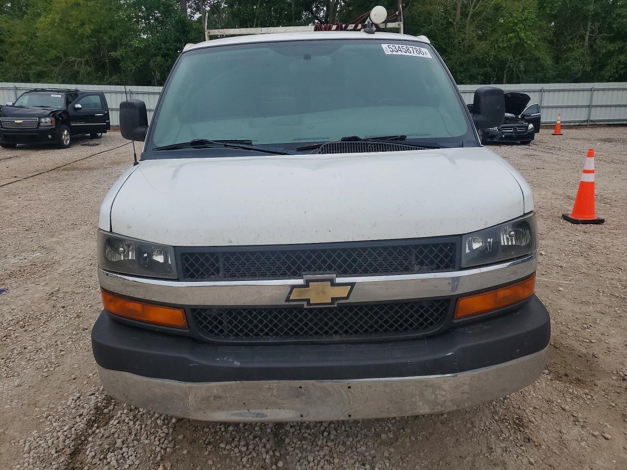 2020 Chevrolet Express G2500 - zdjęcie 5