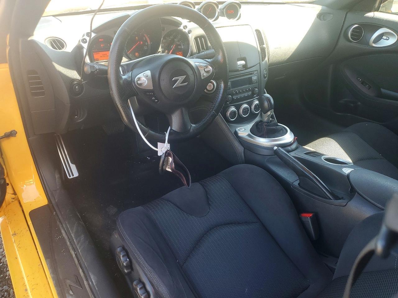 2017 Nissan 370Z Base - zdjęcie 8