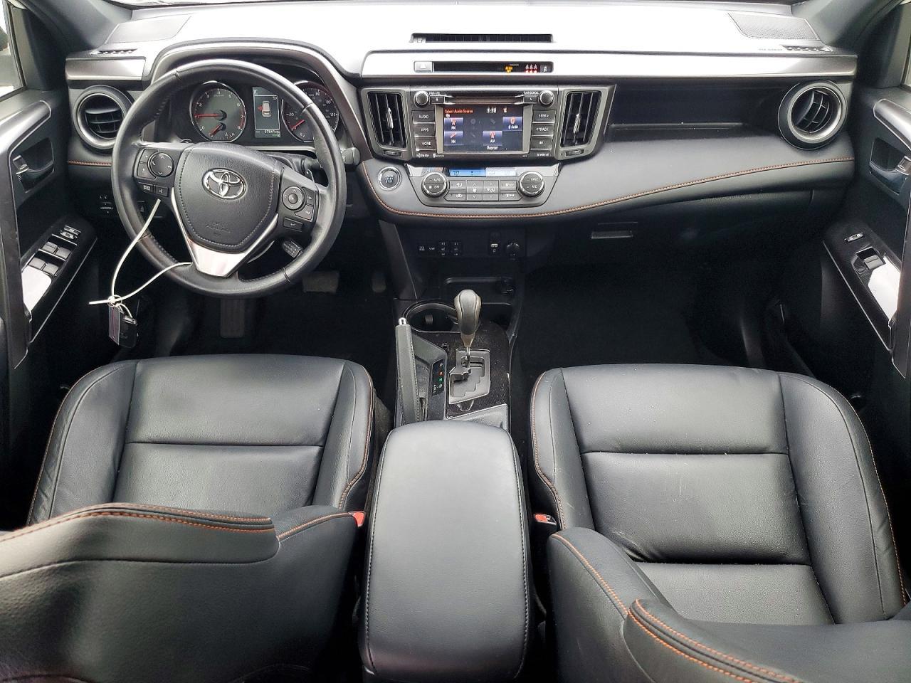 2017 Toyota Rav4 Se - zdjęcie 8