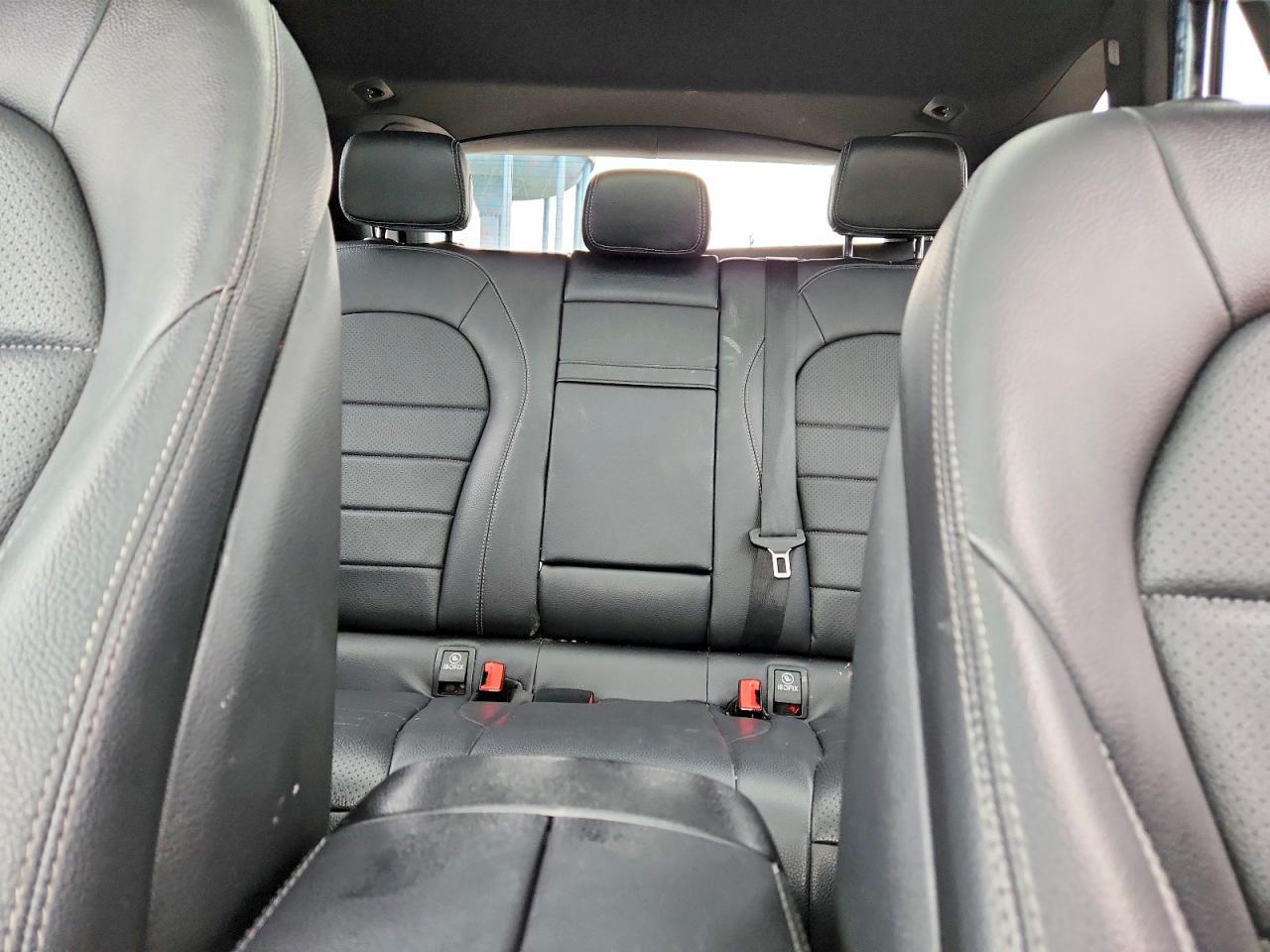 2022 Mercedes-Benz Glc 300 4Matic - zdjęcie 10