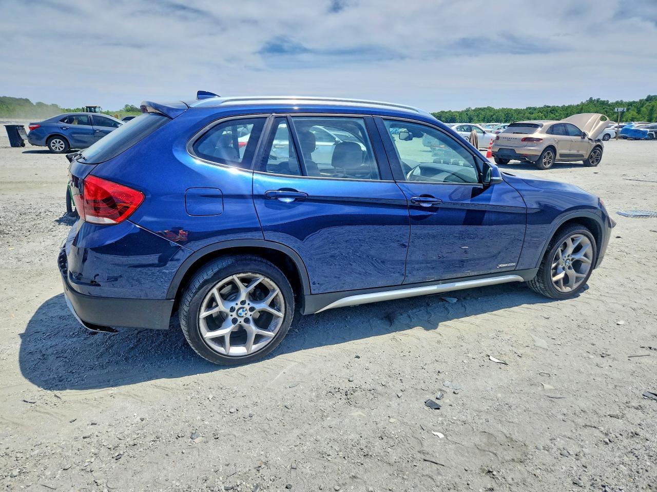 2015 BMW X1 xDrive28I - zdjęcie 3
