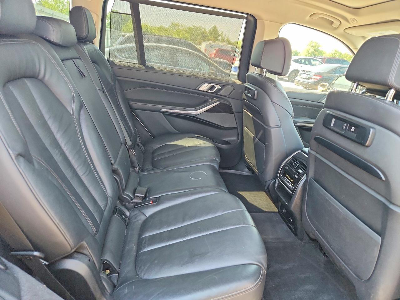 2019 BMW X7 xDrive50I - zdjęcie 11