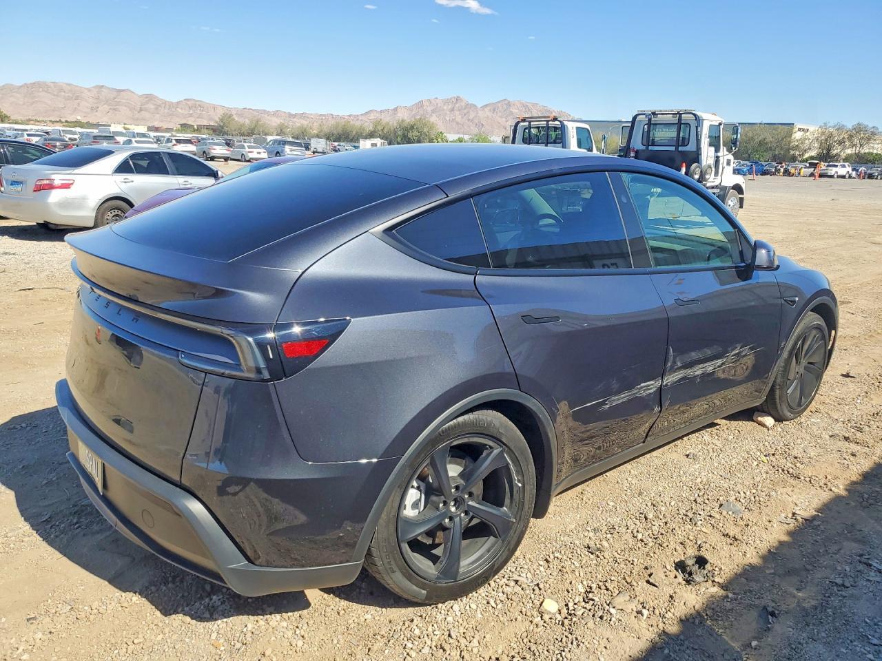 2026 Tesla Model Y - zdjęcie 3