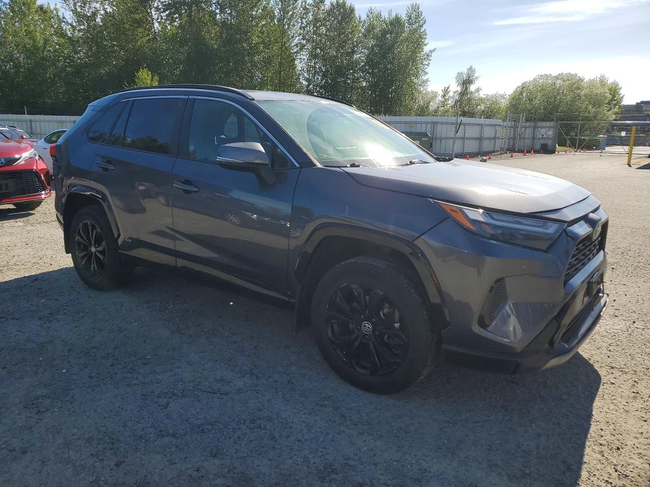 2022 Toyota Rav4 Se - zdjęcie 4
