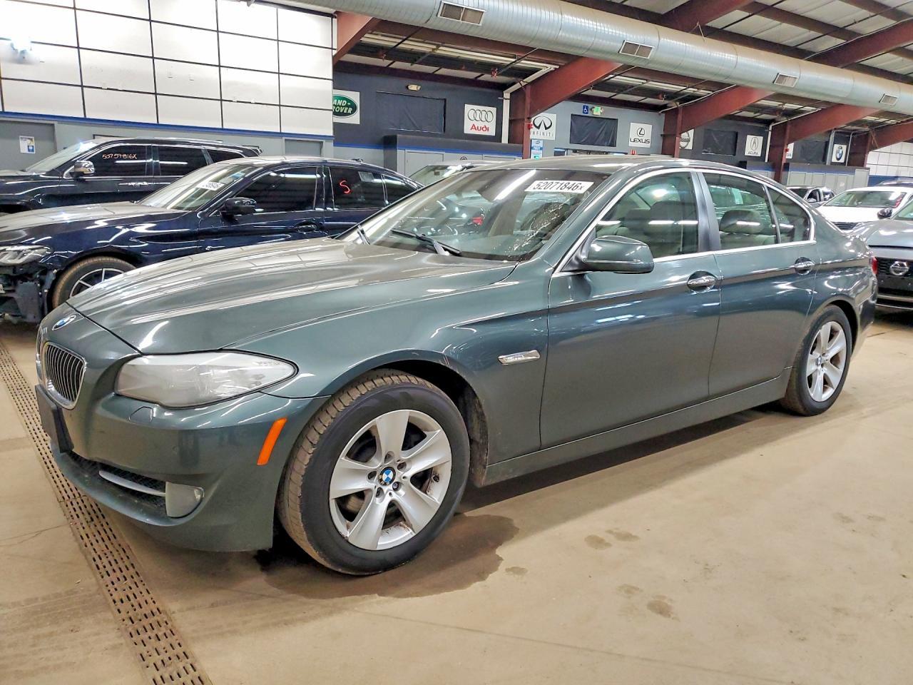 2013 BMW 528 Xi - zdjęcie główne