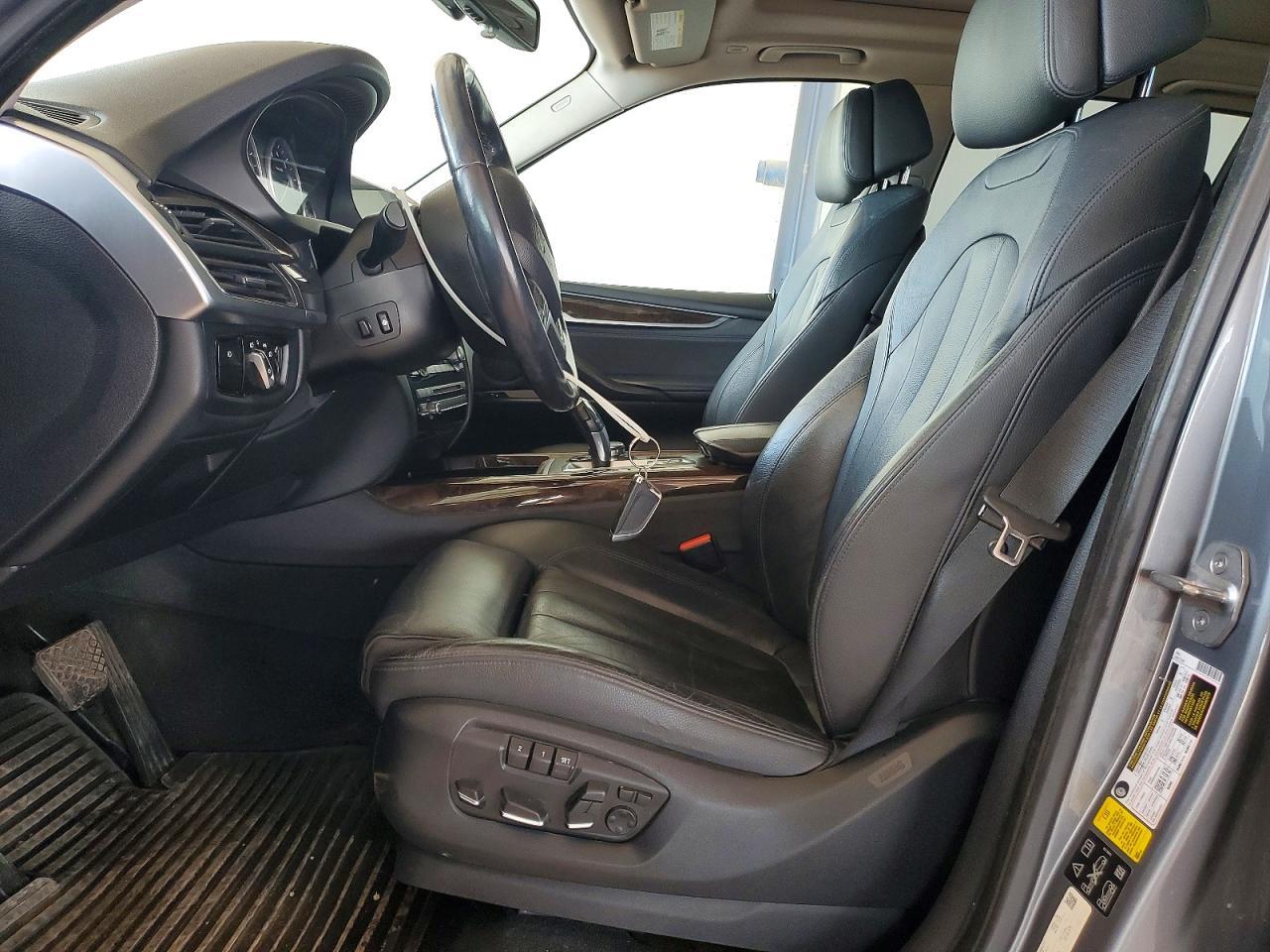 2015 BMW X5 xDrive50I - zdjęcie 7