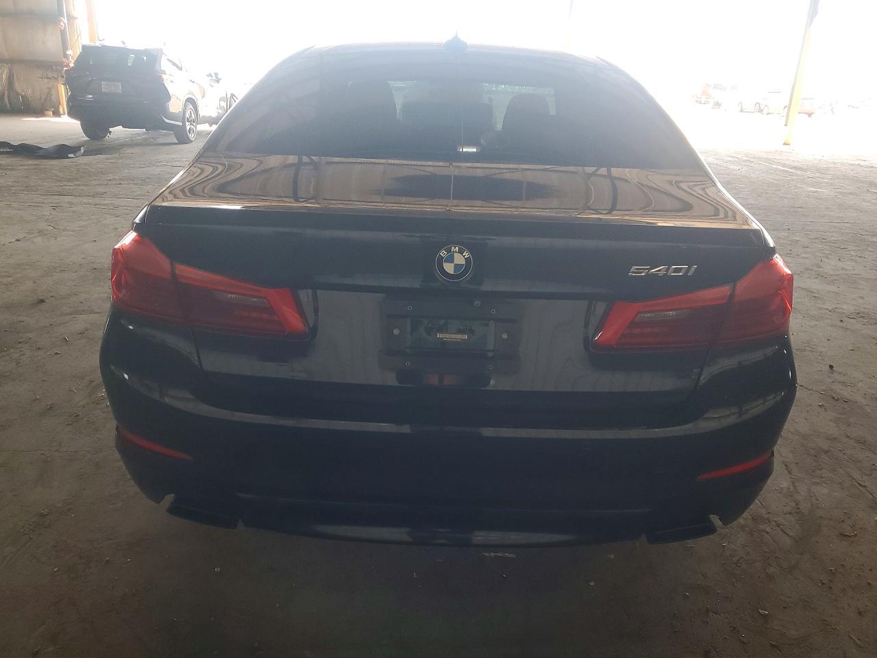 2017 BMW 540 I - zdjęcie 6