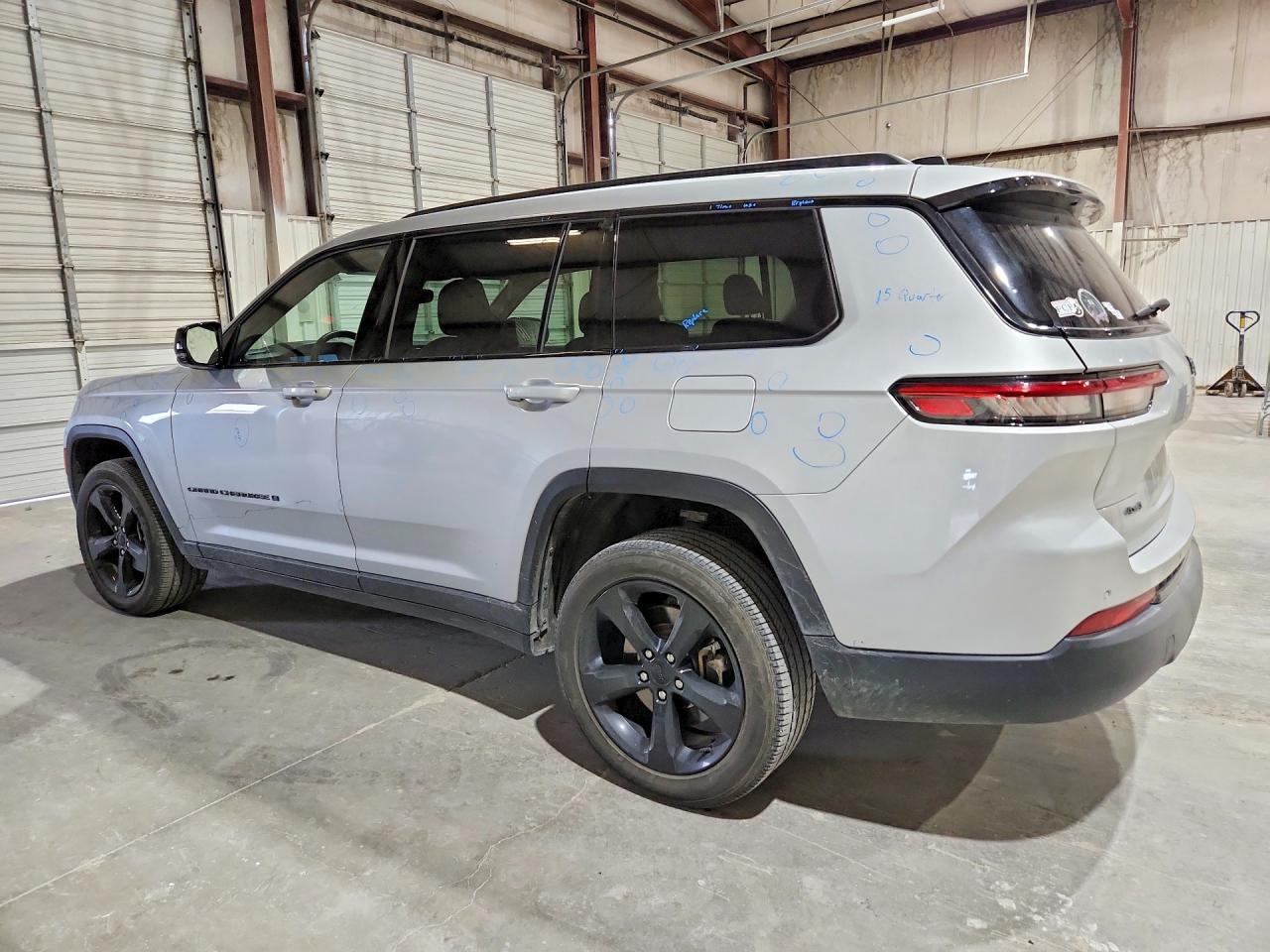 2023 Jeep Grand Cherokee L Laredo - zdjęcie 2